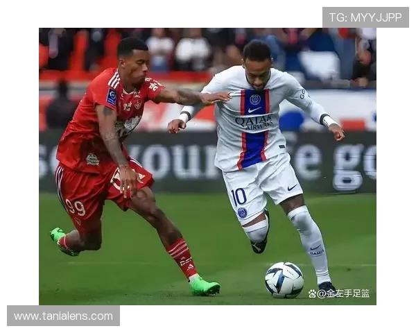 内马尔法甲与欧冠表现差异:比赛强度对发挥的影响分析 内马尔法甲与欧冠表现差异:比赛强度对发挥的影响分析