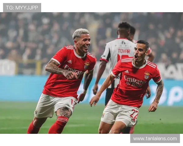 格里马尔多本菲卡时期表现稳健,成名之路走势清晰 格里马尔多本菲卡时期表现稳健,成名之路走势清晰