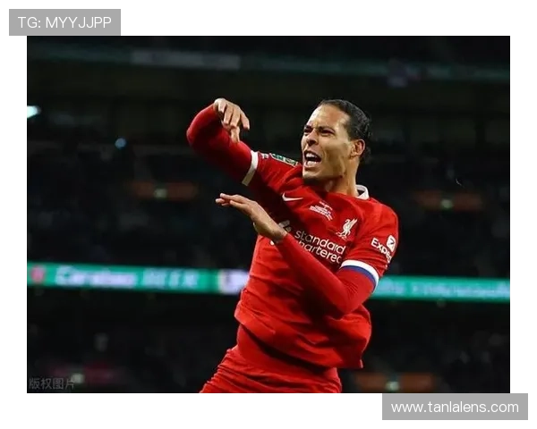 范迪克平时一个球迷眼中的乖乖男，球场上却像开了外挂一样猛得不真实！