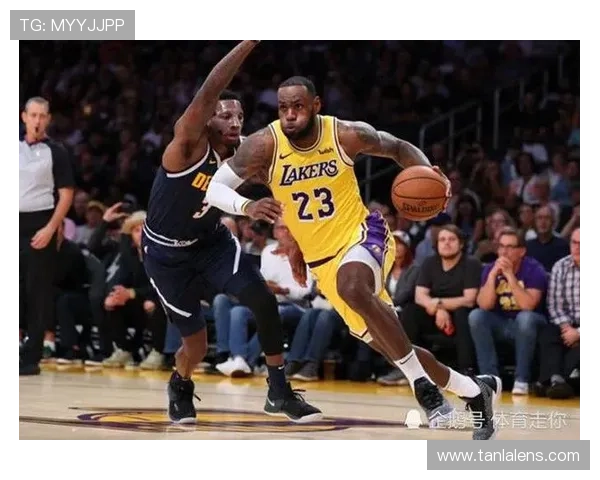 贾巴尔无球掩护制造错位，内线统治力改变对手防守结构